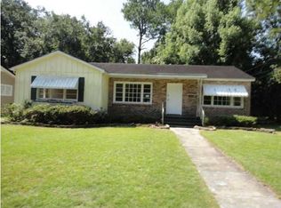 2851 S Sherwood Dr, Mobile, AL 36606