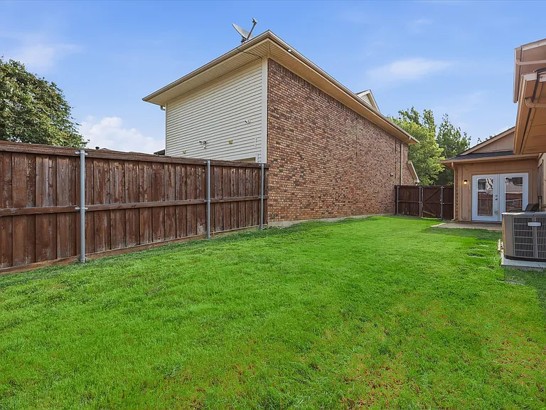 2909 Menlo Park Ln — Photo 29
