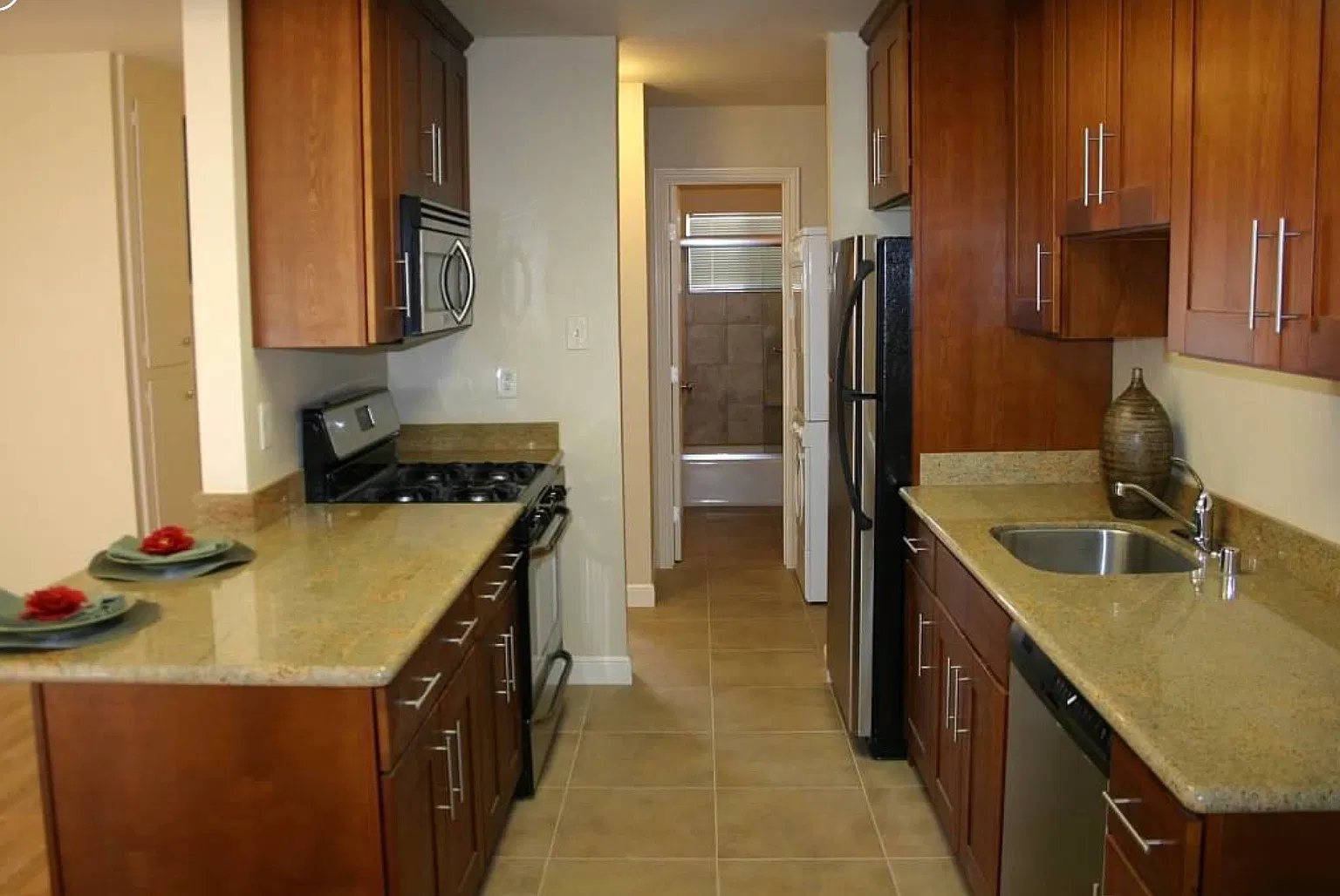 1 bed, $2,700 — Photo 3