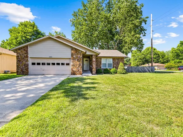 1385 E Dunkirk Street, Springfield, MO 65804