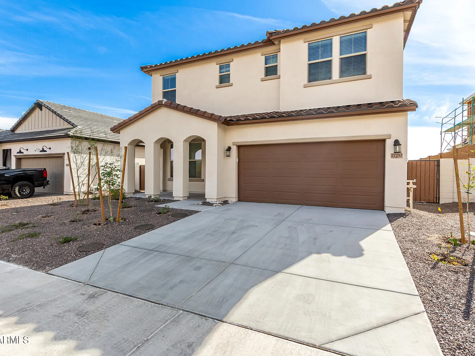 4 bed, 4.0 bath, 2815 sqft, $3,900 — Photo 2