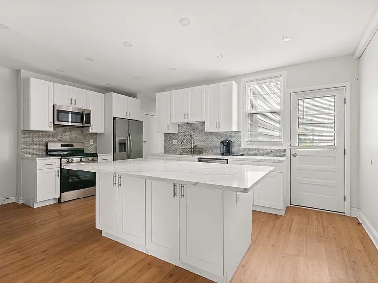 127 Terhune Ave — Photo 10