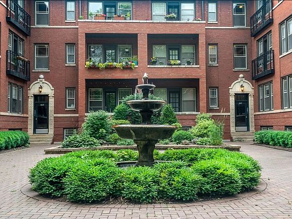 3rd image of 4611 N Dover St APT 3E