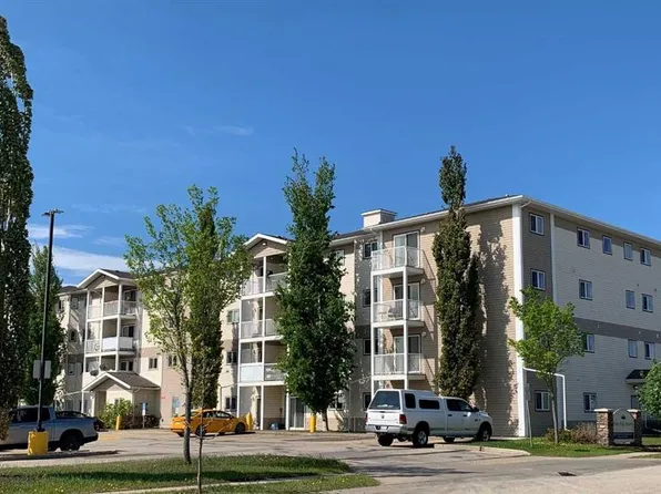 12025 E Royal Oaks Dr #301, Grande Prairie, AB T8V 2K8