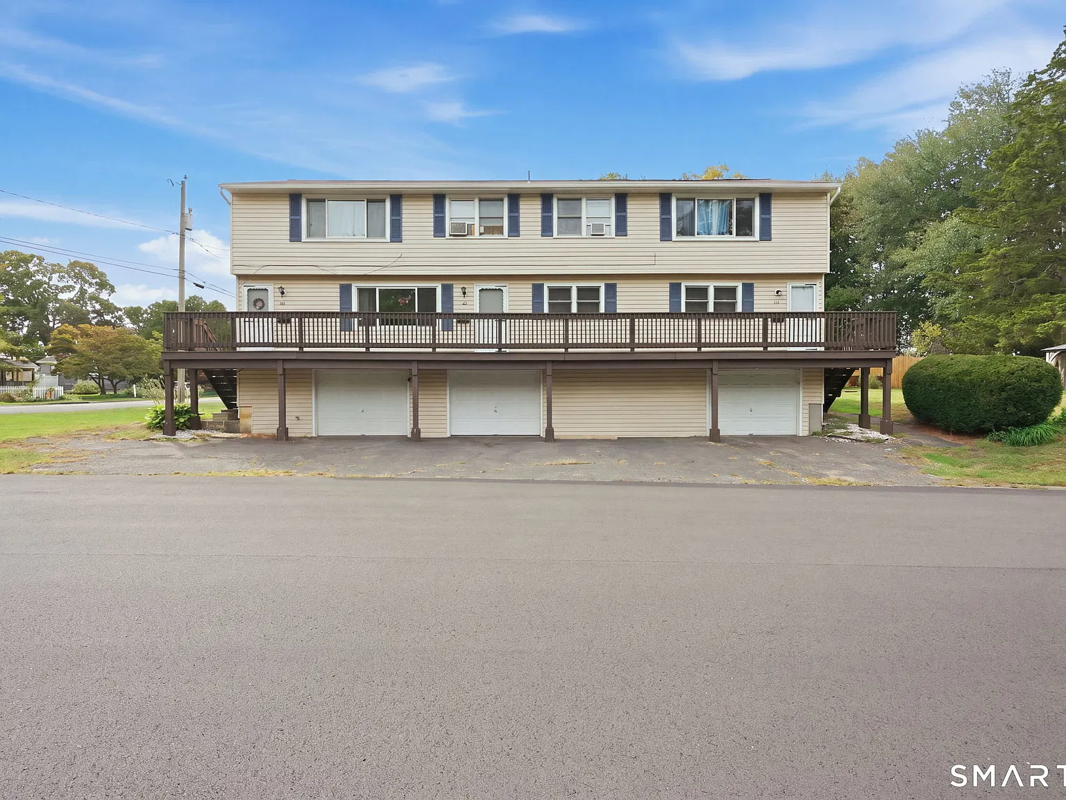 3 bed, 1.5 bath, 1200 sqft, $1,950 — Photo 1