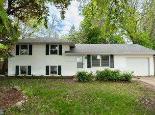 8011 80th St S, Cottage Grove, MN 55016