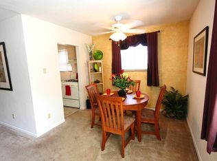 1073 Raritan Dr, Saint Louis, MO 63119