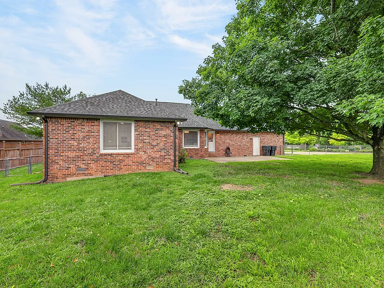 1015 Brinkley Rd — Photo 43