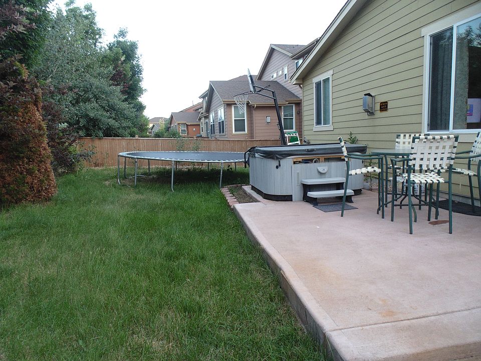 Backyard, hot tub