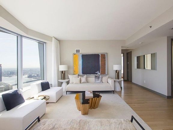 3rd image of 8 Spruce St APT 74A