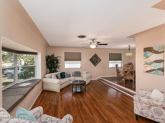 3rd image of 2405 Heritage Dr