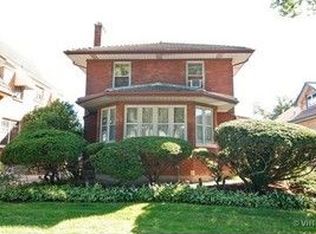 1114 N Ridgeland Ave, Oak Park, IL 60302