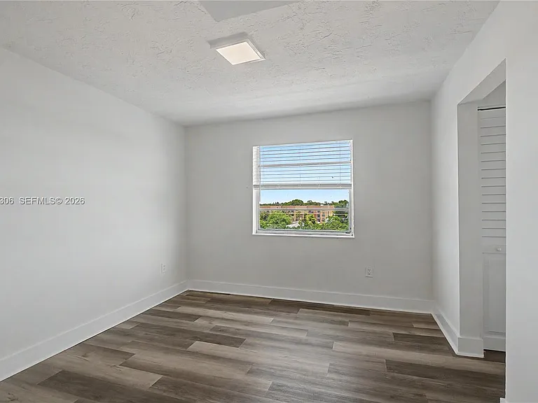 220 SW 17th Ct #54 — Photo 4