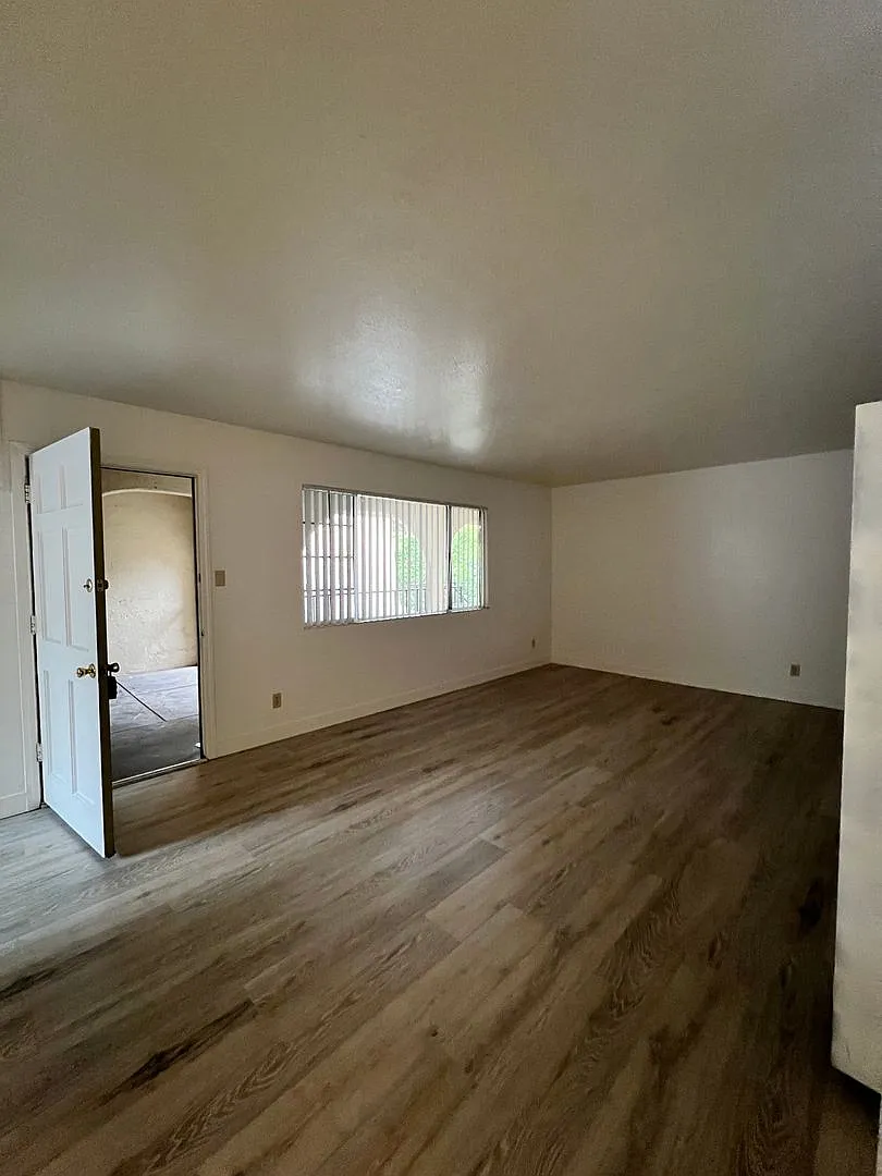 1337 Monte Vista Avenue — Photo 3