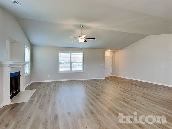 3rd image of 173 Beaver Tavern Dr