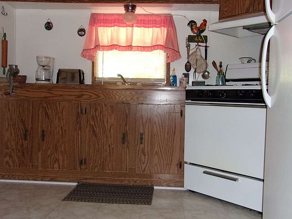 5th image of 901 SW Newark Dr