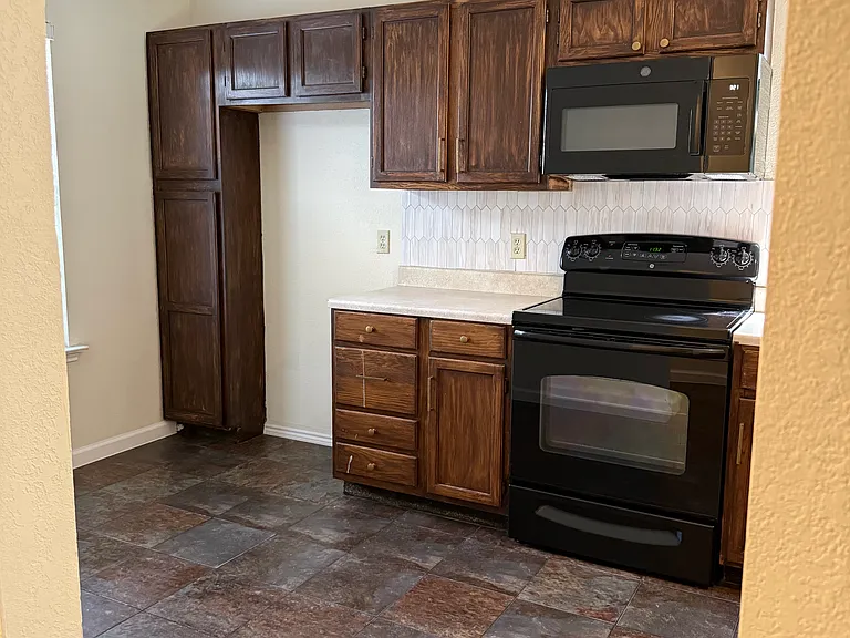 5304 San Mateo Ct — Photo 13