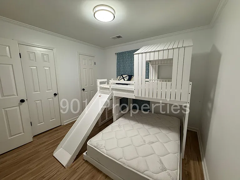 1602 Bubbling Brook Dr — Photo 10