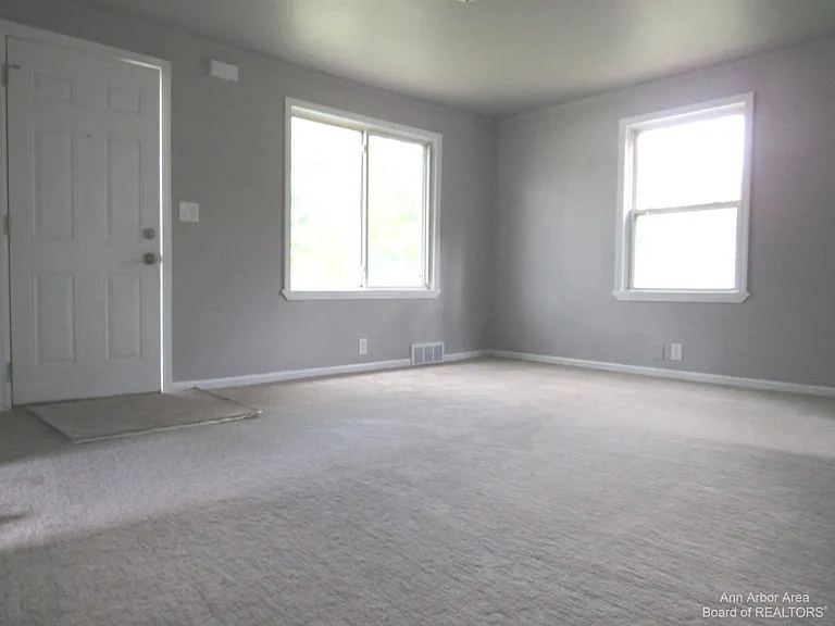 276 Devonshire St — Photo 2
