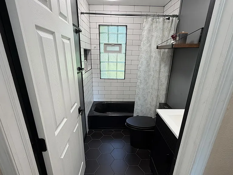 1060 Pixley Rd — Photo 11