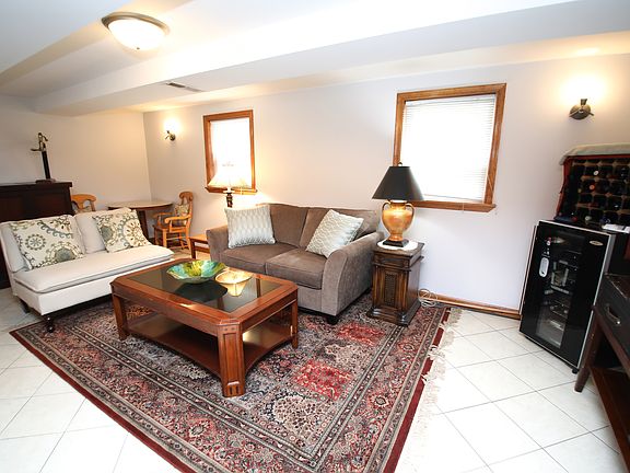 3rd image of 5518 S Melvina Ave