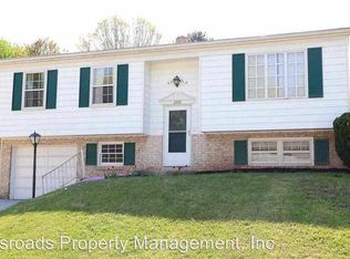 2530 Log Cabin Rd, York, PA 17408