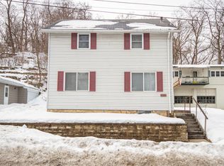 1143 Rosedale Ave, Dubuque, IA 52001