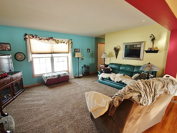 2nd image of 805 Casey Dr