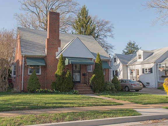 2nd image of 6602 Lochinvar Dr