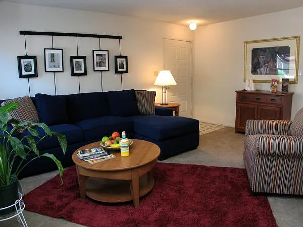 Quincy Ridge Apartments — Photo 8
