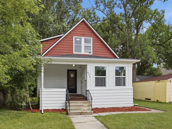 612 Elm St S, Moorhead, MN 56560