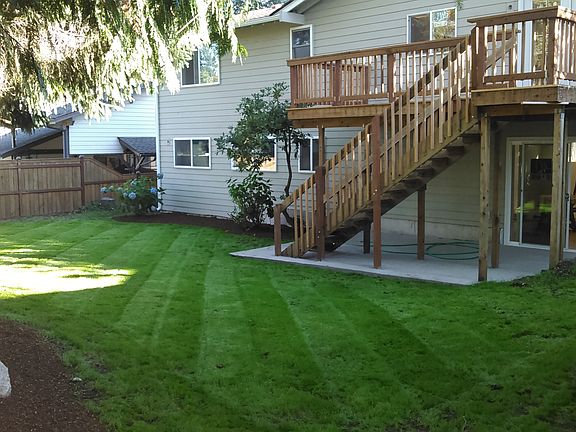 2nd image of 3805 SE Buckingham Dr