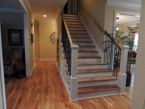 4th image of 3419 Montgomery Way