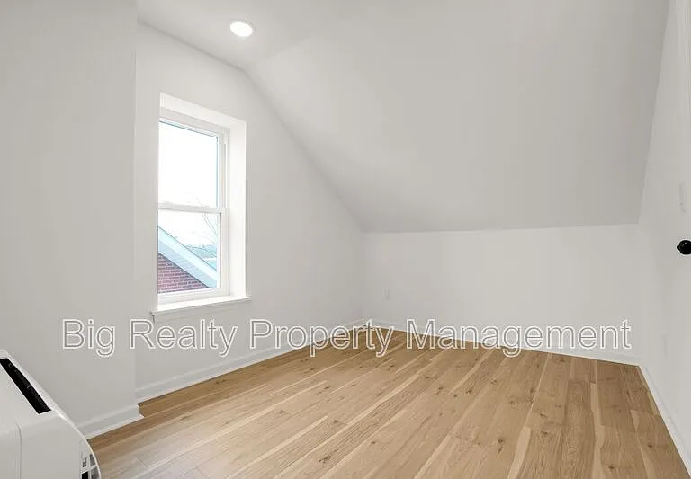 228 Bridge St #2 — Photo 21