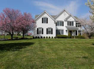 15 Williamson Ln, Lambertville, NJ 08530