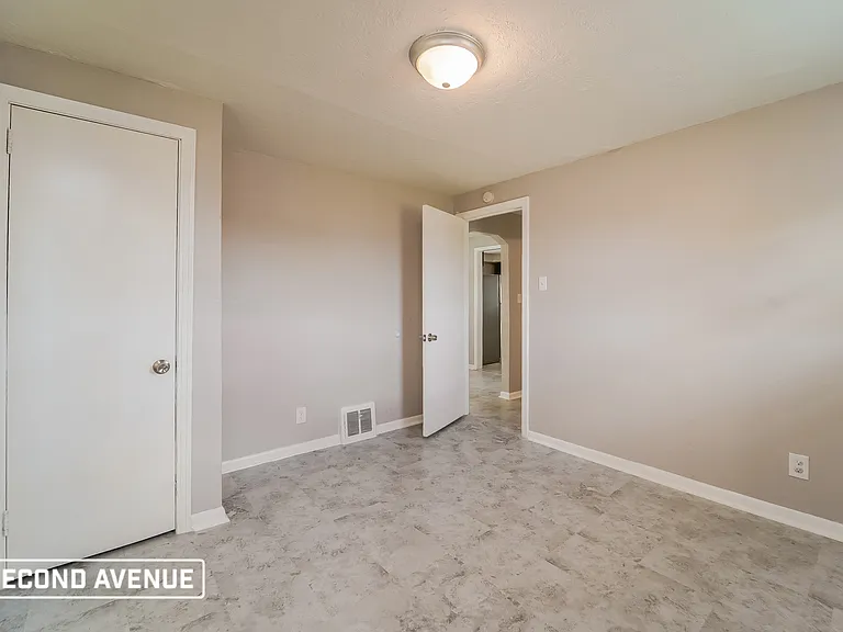 2210 Guffey Rd — Photo 13