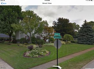 1408 Douglas Dr, Carmel, IN 46033