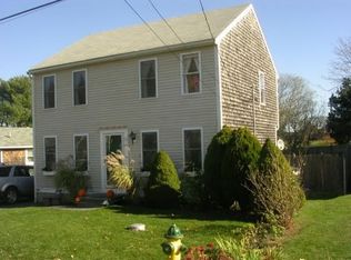 72 Beach St, Plymouth, MA 02360