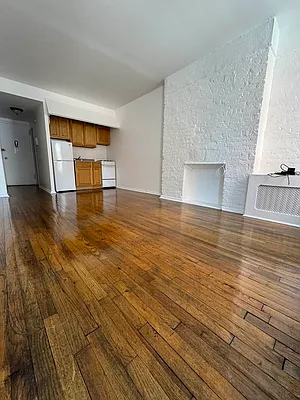 Rented by Douglas Elliman | media 10