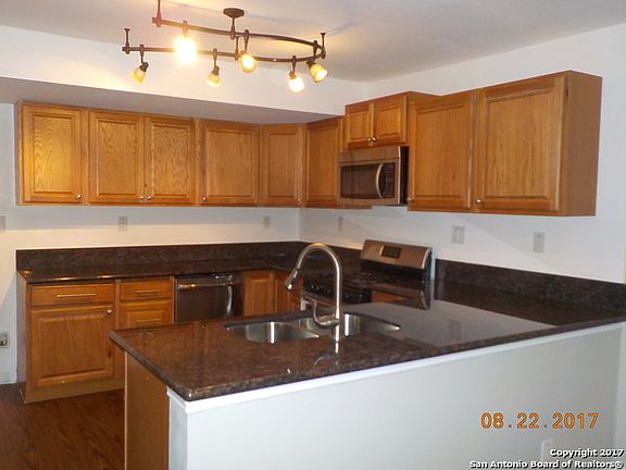 2nd image of 1712 Thorain Blvd