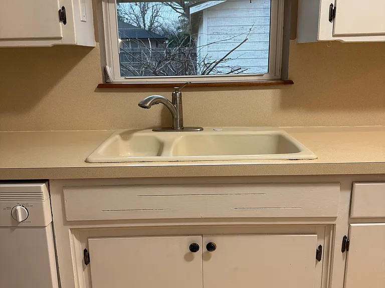 9641 Village Dr — Photo 12