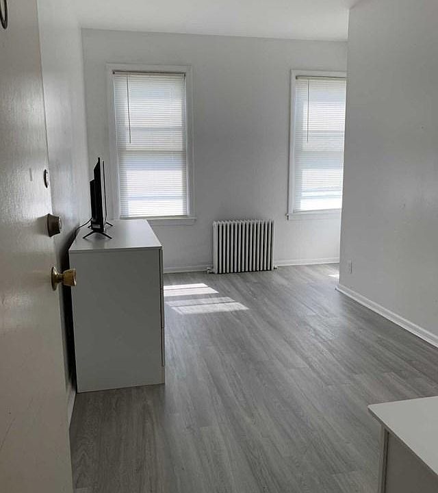 2nd image of 11 Terhune Ave