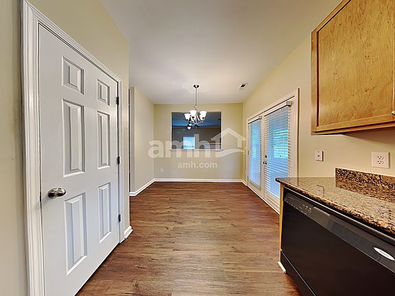 5th image of 106 Lick Creek Ln