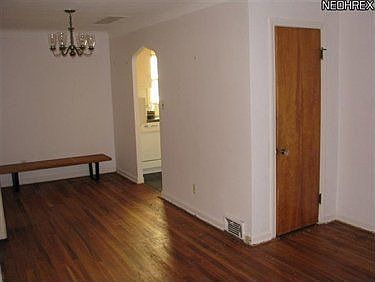 4th image of 933 Glenside Ave