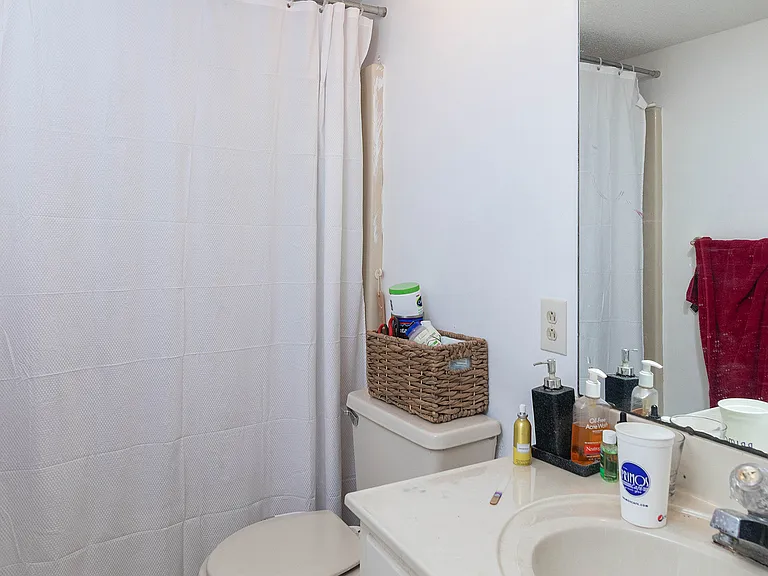 908 Crawford Cir — Photo 13