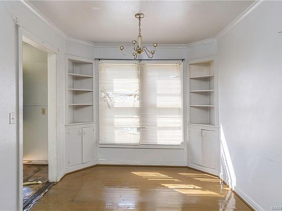 4th image of 3948 Saint Vincent Ave