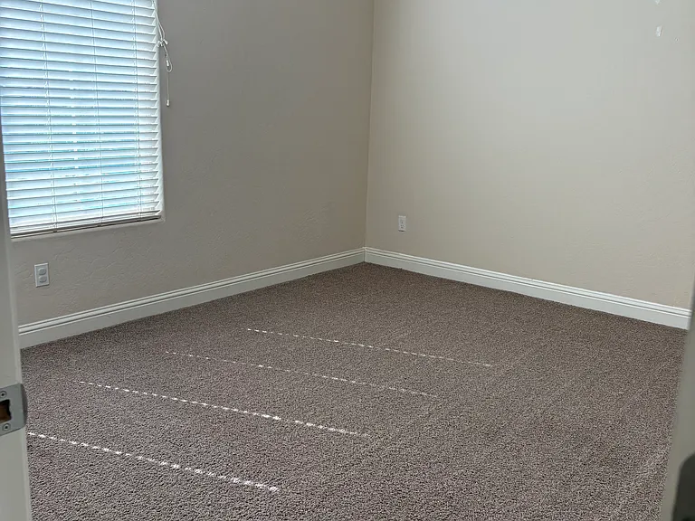 2214 N Hall Ct — Photo 15