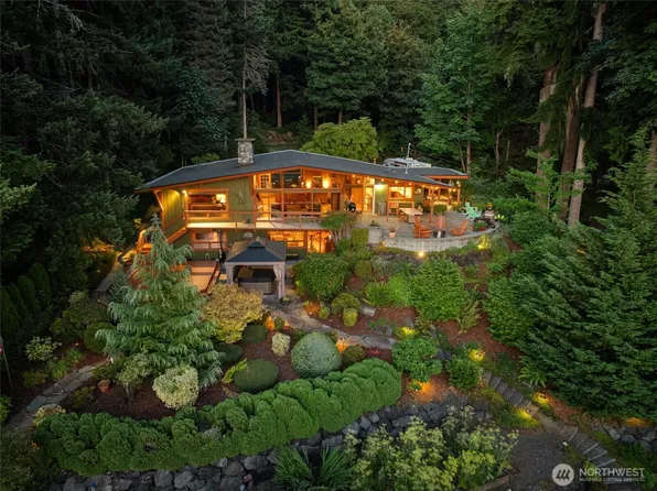 8696 NW Anderson Hill Rd, Silverdale, WA 98383