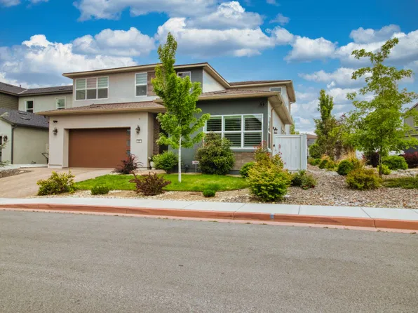 622 Braided Rope Dr, Reno, NV 89511
