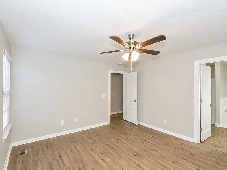 3338 Meadowhill Dr — Photo 9